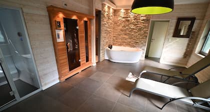 Lovely Holiday Home in Marche-en-Famenne with Hot Tub