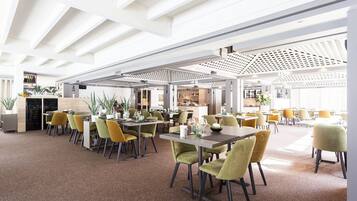 Cottage | Tempat makan