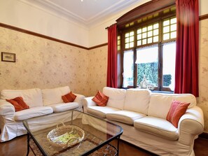 Living area - A Beautiful Belle Epoque Villa in the Heart of Hamoir (Hamoir)