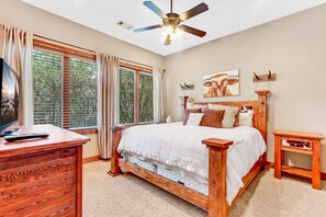 6 habitaciones, escritorio, wifi y ropa de cama 