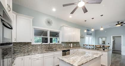 Waterfront Beauty: Sleeps 15, Heated Pool, Private Dock, Near Beach