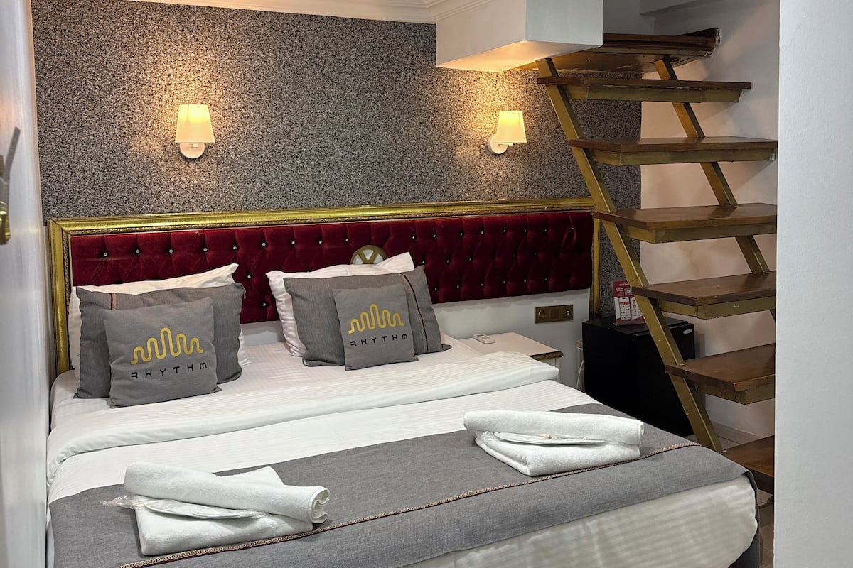 Deluxe Family Room | Minibar, kedap suara, Wi-Fi gratis, dan seprai linen