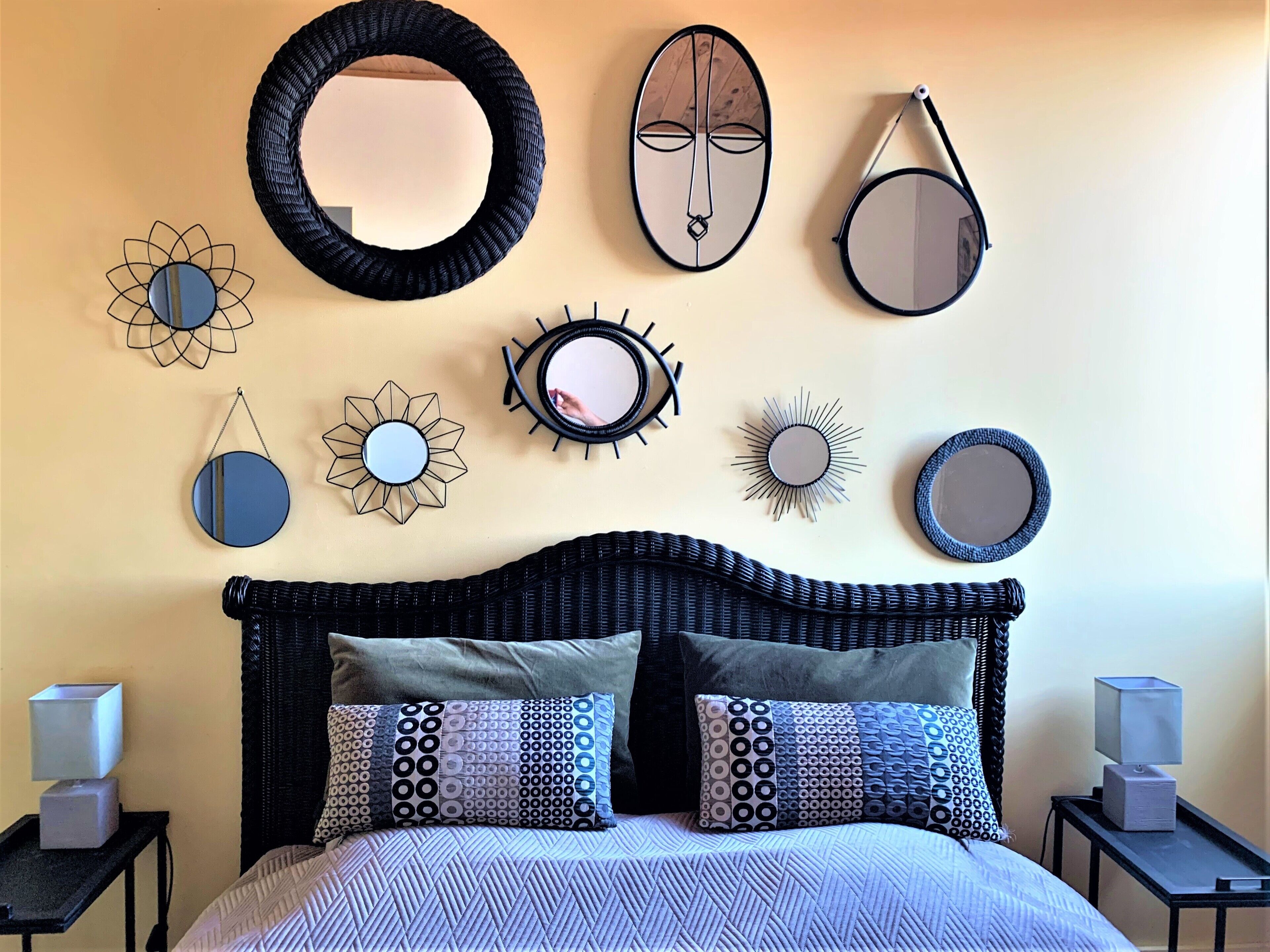 3 bedrooms, desk, iron/ironing board, travel cot