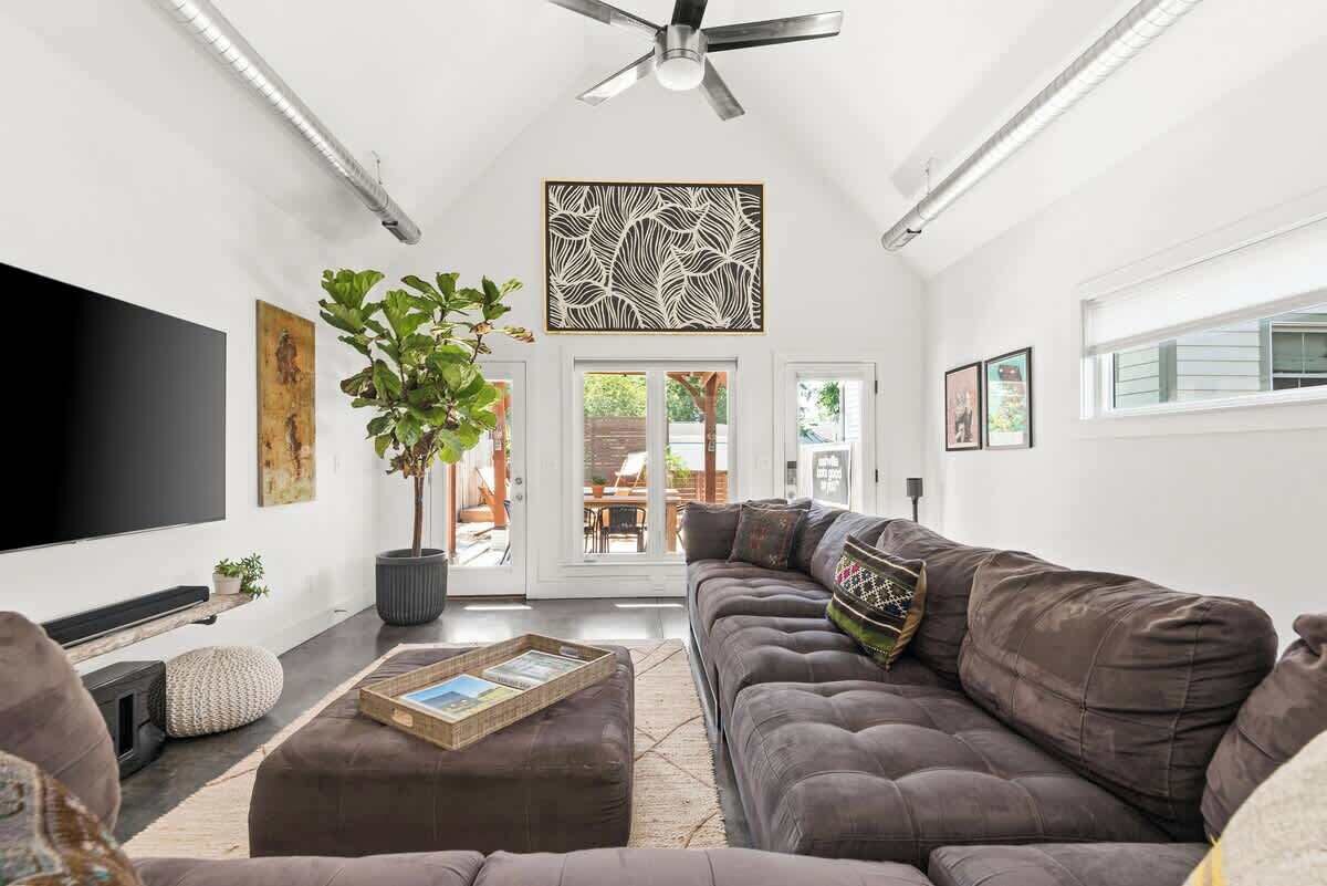 Télévision, espaces bureaux