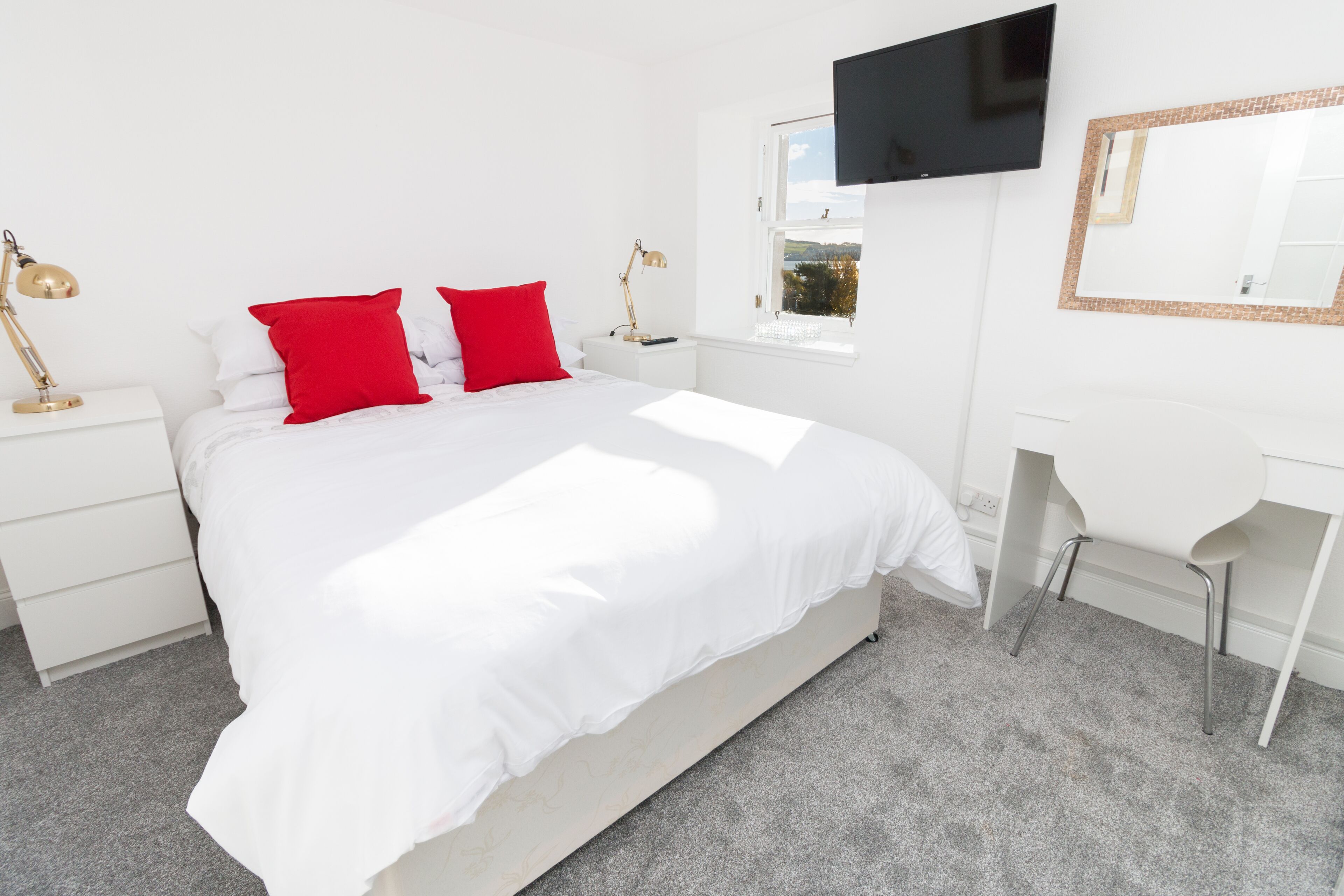 Cottage, 2 Bedrooms | Desk, iron/ironing board, free WiFi