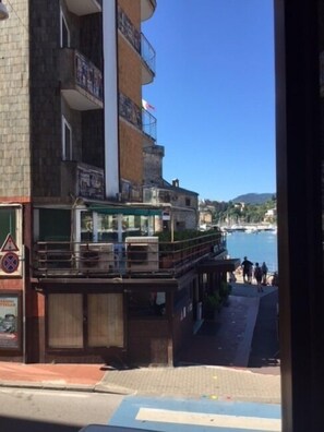 Apartment, 2 Schlafzimmer | Blick vom Balkon