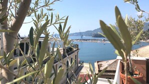 Unclassified image, 3 of 32, button - Perla del mare (Rapallo)