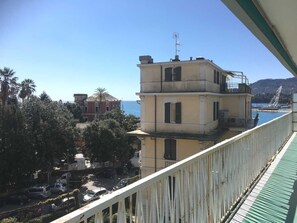 Apartment, 3 Bedrooms | Balcony view - Perla del mare (Rapallo)