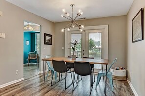 Dining - Lagoona Matata (private pool + dock) (Savannah)