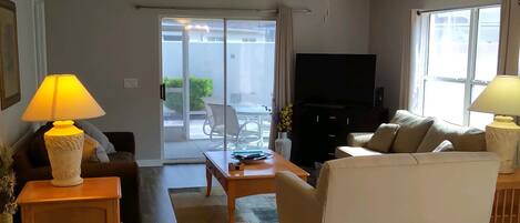 Smart TV, DVD player