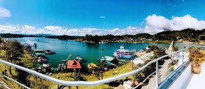 Vista al lago