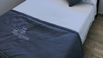 全景公寓 | 2 間臥室、免費無線上網、床單