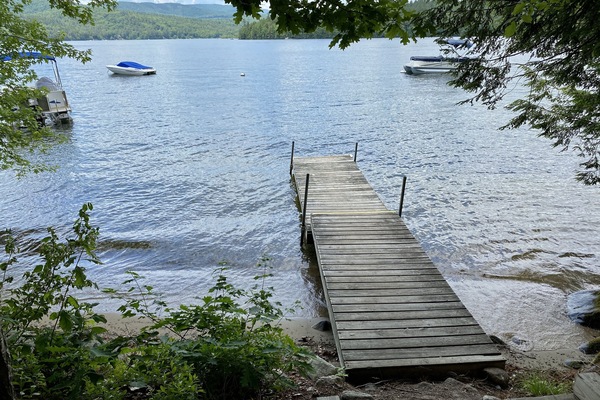 lots of shoreline to find private space