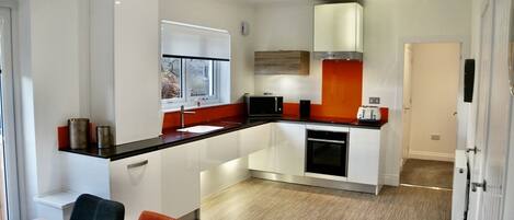 Fridge, microwave, oven, dishwasher