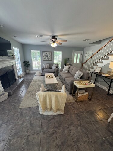 Sleepy Lagoon Cottage - On 30 lush acres & just minutes from Downtown Covington!