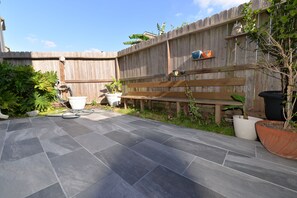 Terrace/patio - 2 Bedroom 2 Bath townhome super clean private yard (Houston)