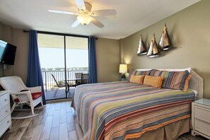 Condo, Multiple Beds (Compass Point 205)
