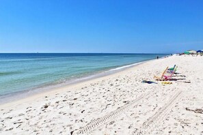 House, 2 Queen Beds (Dream Catcher) | Beach | Beach nearby