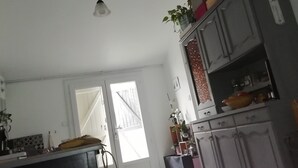 Uklassifisert bilde, 2 av 6, knapp