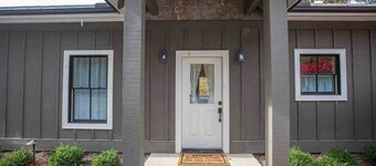 The Harvest House Cottage - Mountain Vineyard Getaway