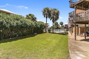 Property grounds - Laguna Bella B1 (Gulf Shores)