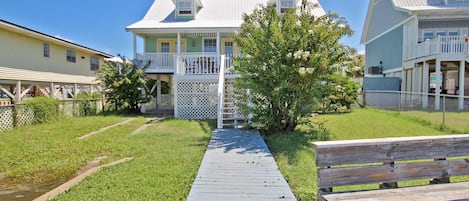 House, Multiple Beds (Sunset Daze) | Exterior