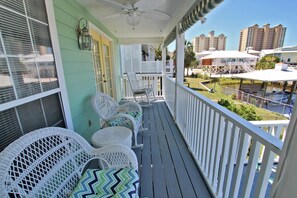 Property grounds - Sunset Daze (Gulf Shores)