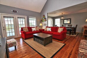 Hus, flere senger (Sunset Daze) | Oppholdsområde | TV