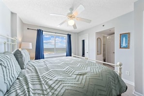 Condo, 1 King Bed with Sofa bed (Tradewinds 901)