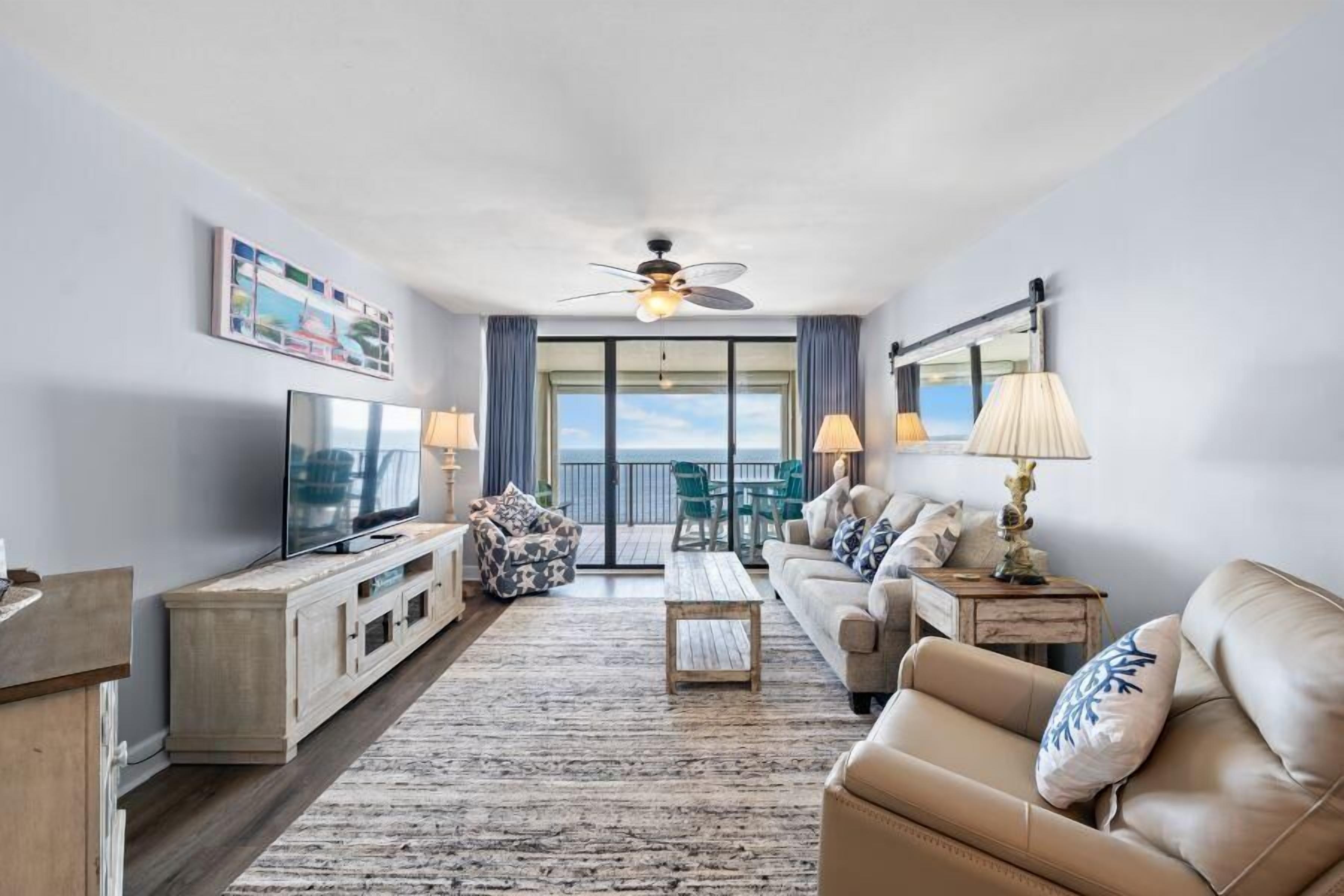 Condo, Multiple Beds (White Caps 1404) | Living area