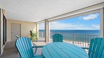 Condo, Multiple Beds (White Caps 1404) | Outdoor dining