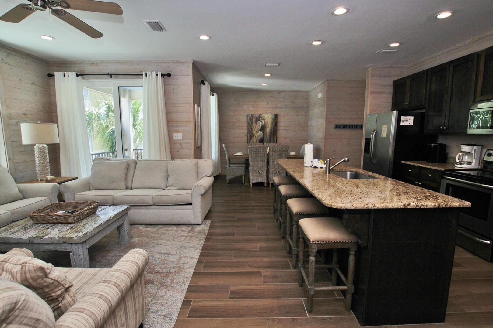 House, Multiple Beds (Lil J’s Getaway at Romeo Beach #3) | Living area