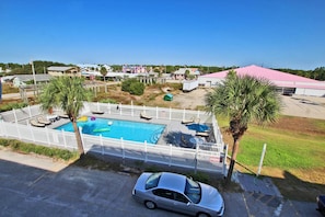 Condo, 1 King Bed with Sofa bed (Seascape 102) | Pool