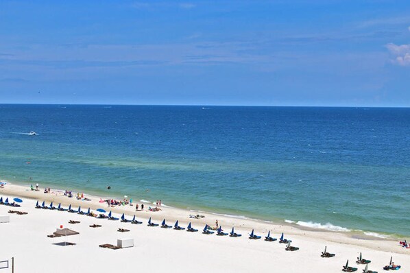 On the beach - Pelican Pointe 803 (Orange Beach)