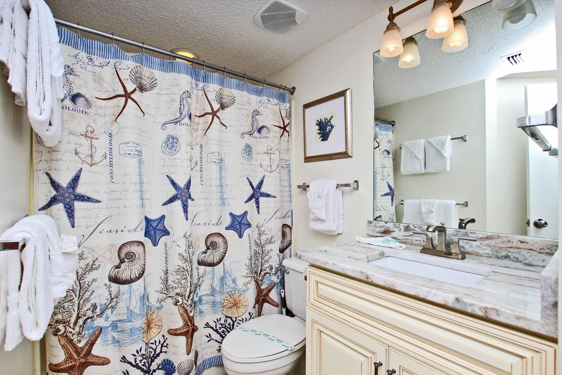 Condo, Multiple Beds (Pelican Pointe 803) | Bathroom | Towels
