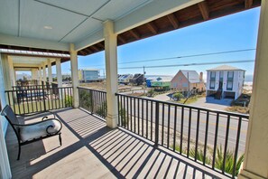 Rumah, Beberapa Tempat Tidur (Serendipity Sands) | Balkon