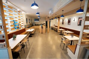 Desayuno completo incluido todos los días