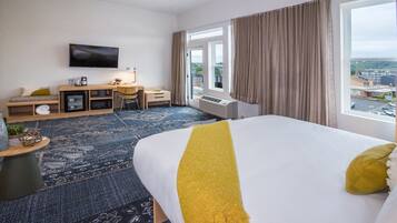 Desk, blackout curtains, iron/ironing board, free WiFi