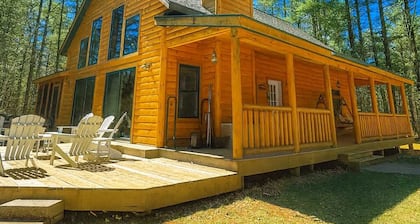 Camp Pinemere - Private Northwoods Retreat