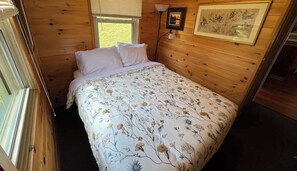 2 bedrooms, bed sheets