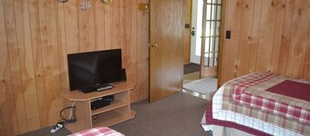 Nitschke's Resort Cabin #15