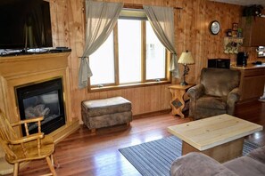 TV, fireplace, offices