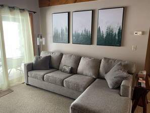 Fernseher, Kamin, Arbeitsbereiche