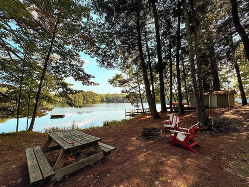Blue Lake Cottage - PET FRIENDLY