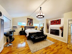 1 camera, ferro/asse da stiro, Wi-Fi, lenzuola