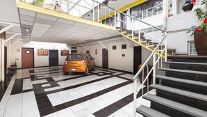 Limited parking - Hotel Casa Genesis (Oaxaca)