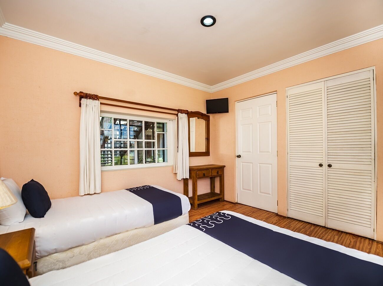 family room, multiple beds, accessible (2 single beds) | 1 bedroom, premium bedding, desk, laptop workspace