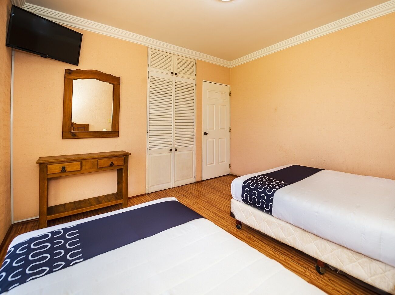 family room, multiple beds, accessible (2 single beds) | 1 bedroom, premium bedding, desk, laptop workspace