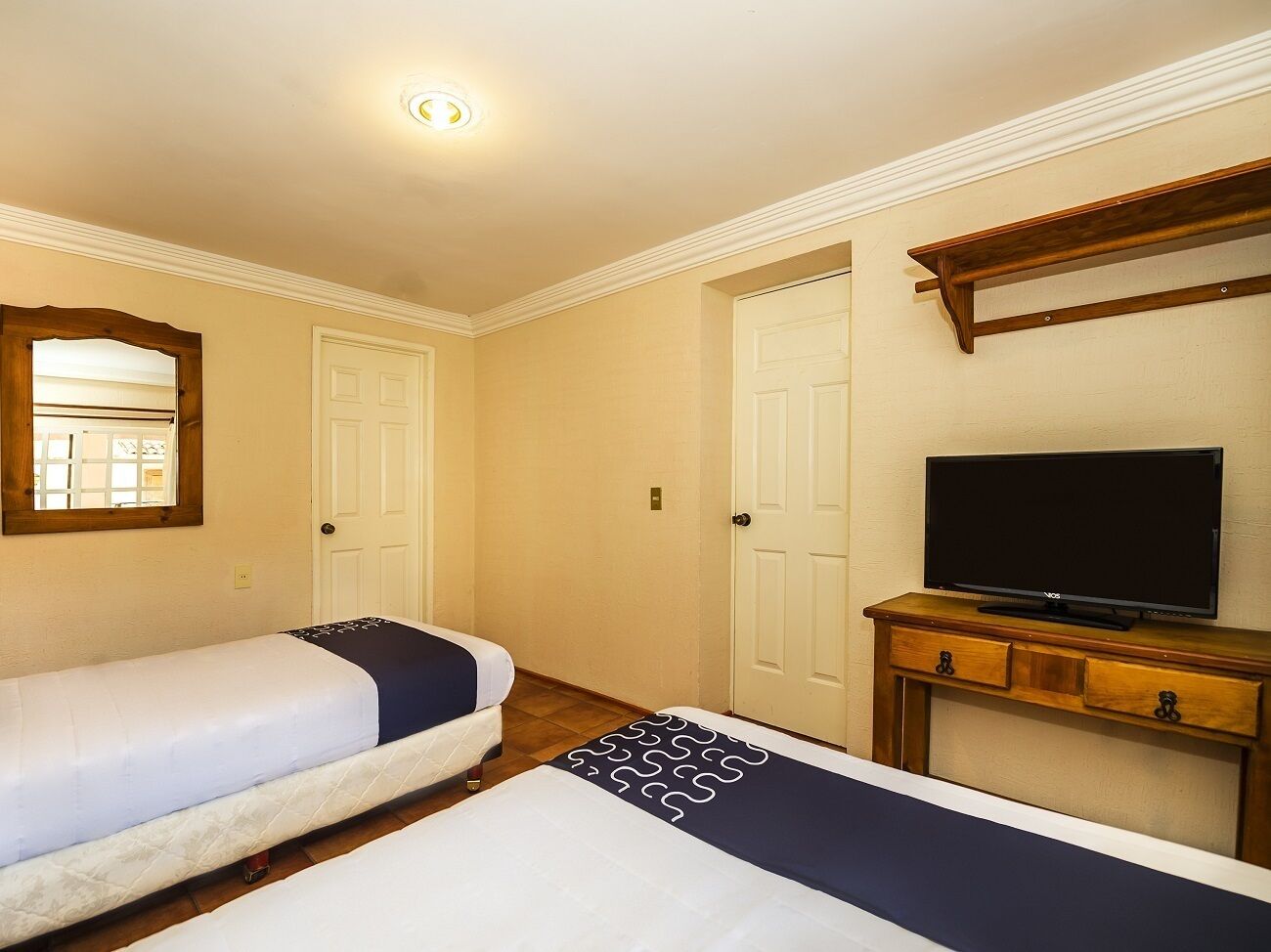 standard triple room (1 double bed) | 1 bedroom, premium bedding, desk, laptop workspace