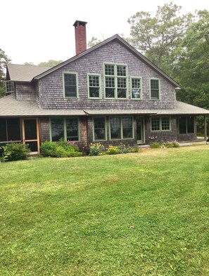 Exterior - Shore front home in a charming summer community (Sorrento)